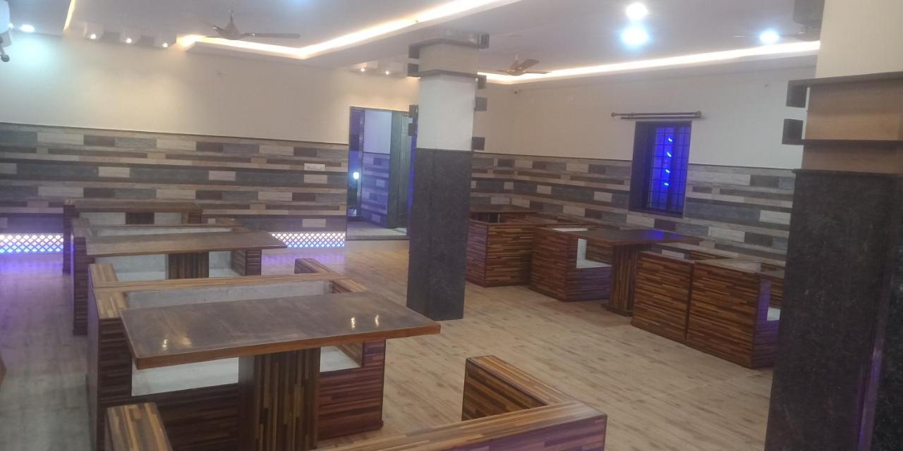 M G Residency Hotel Chikmagalur Luaran gambar