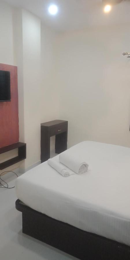M G Residency Hotel Chikmagalur Luaran gambar