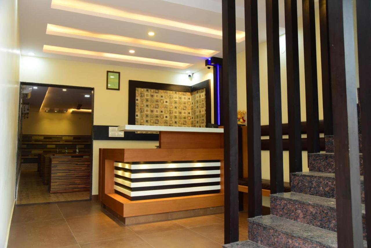 M G Residency Hotel Chikmagalur Luaran gambar
