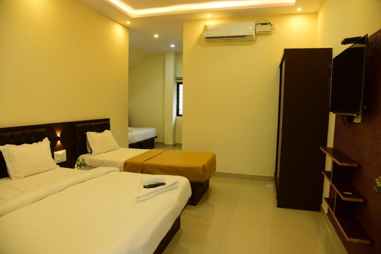 M G Residency Hotel Chikmagalur Luaran gambar