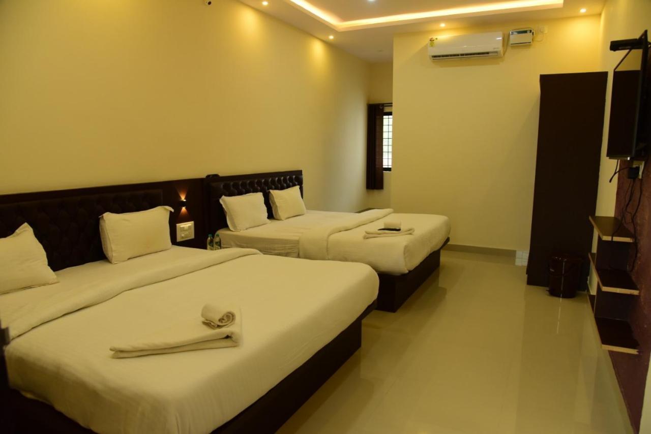 M G Residency Hotel Chikmagalur Luaran gambar