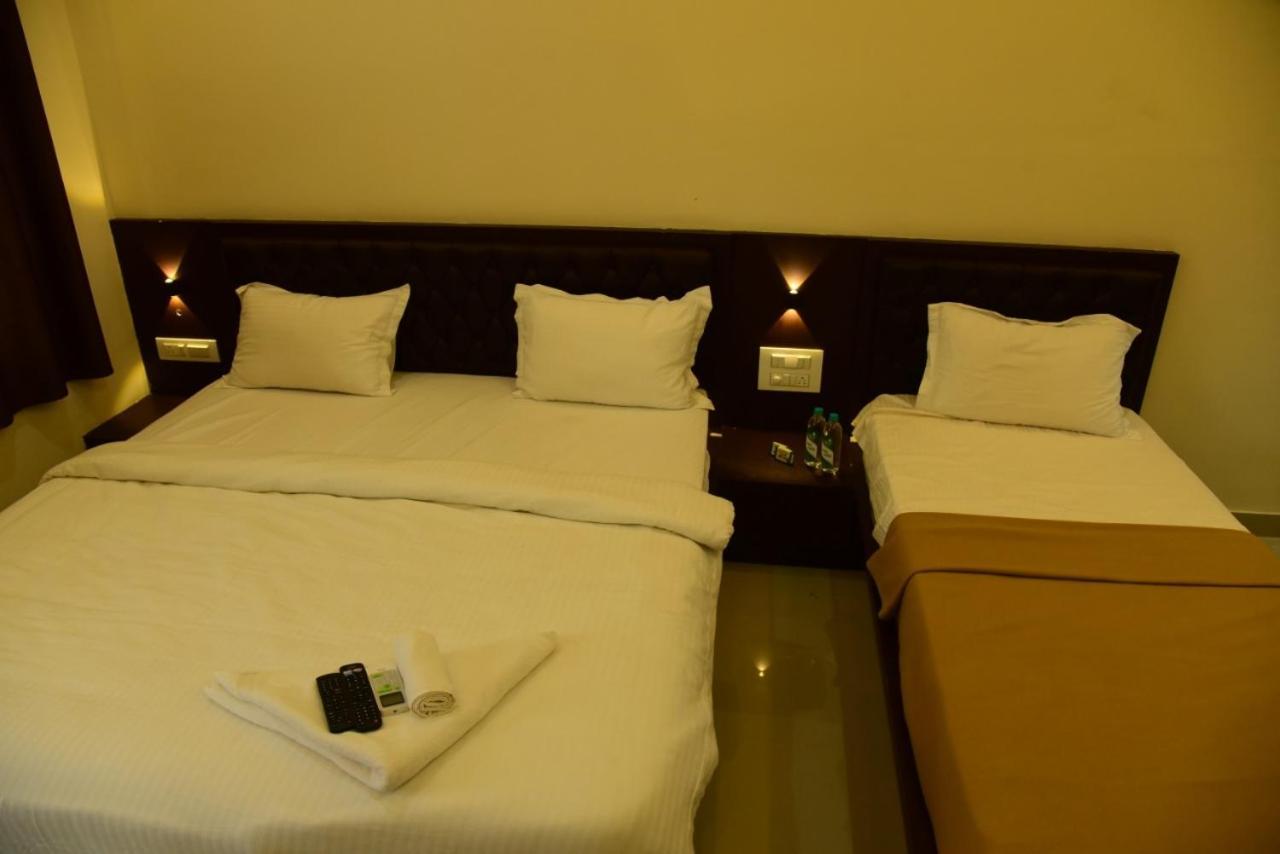 M G Residency Hotel Chikmagalur Luaran gambar