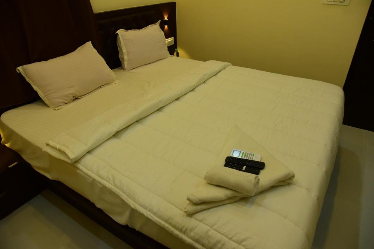 M G Residency Hotel Chikmagalur Luaran gambar
