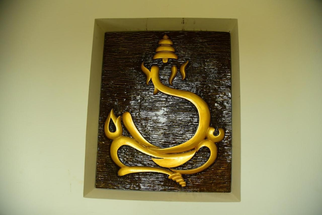 M G Residency Hotel Chikmagalur Luaran gambar