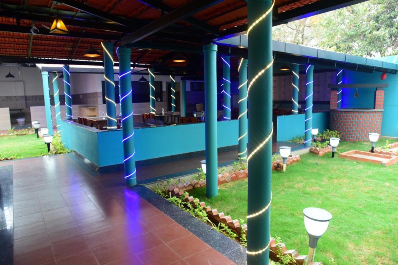 M G Residency Hotel Chikmagalur Luaran gambar